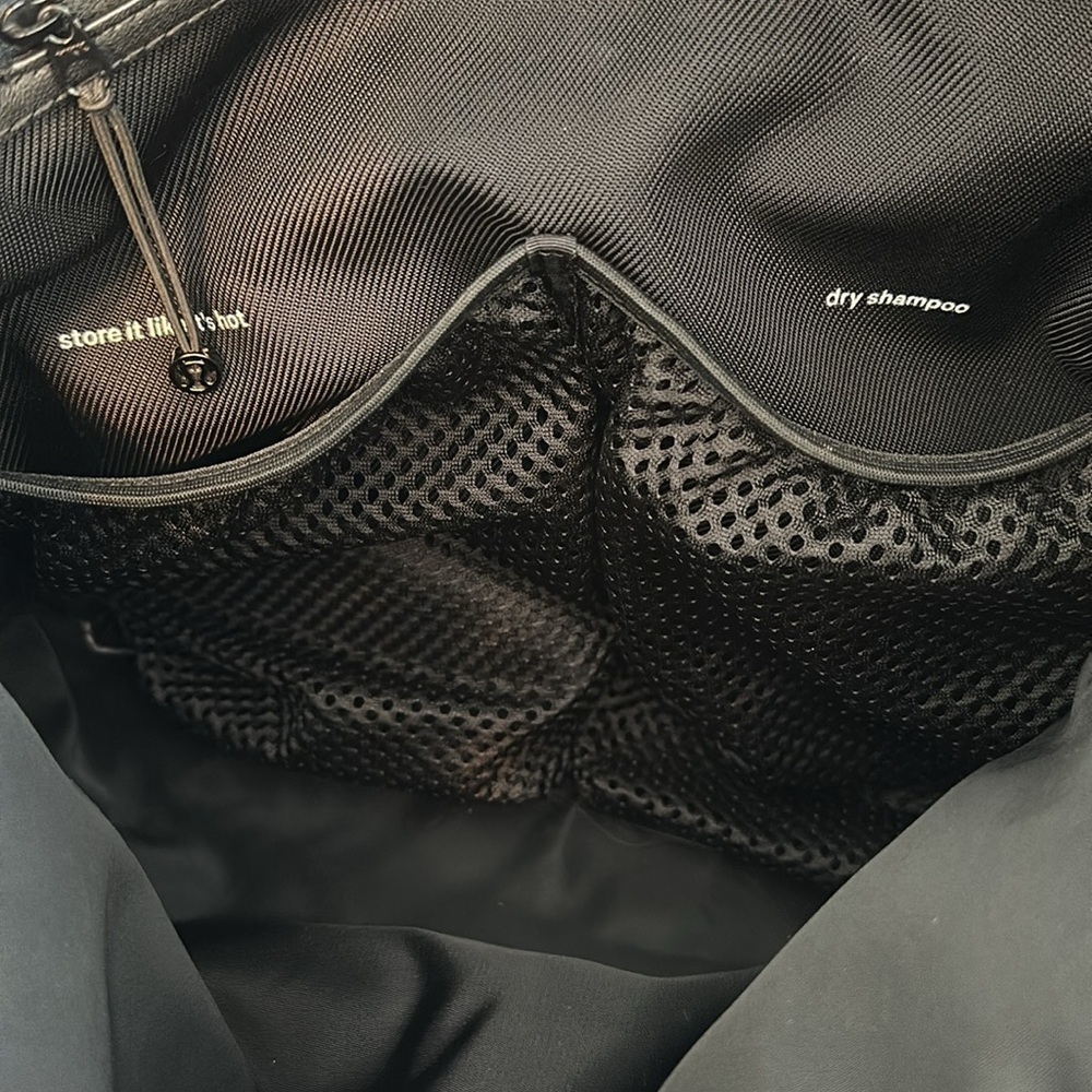 Carry the Day Gym bag by Lululemon. - Picture 10 of 15